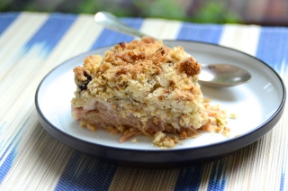 Crumble à la rhubarbe et aux fruits secs Crumble à la rhubarbe et aux fruits secs