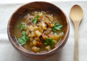 Soupe de légumes oubliés, façon pot au feu Soupe de légumes oubliés, façon pot au feu